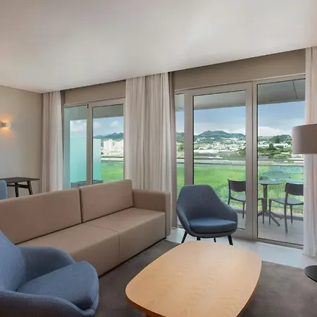 Delta By Marriott Azores فندق 4*
